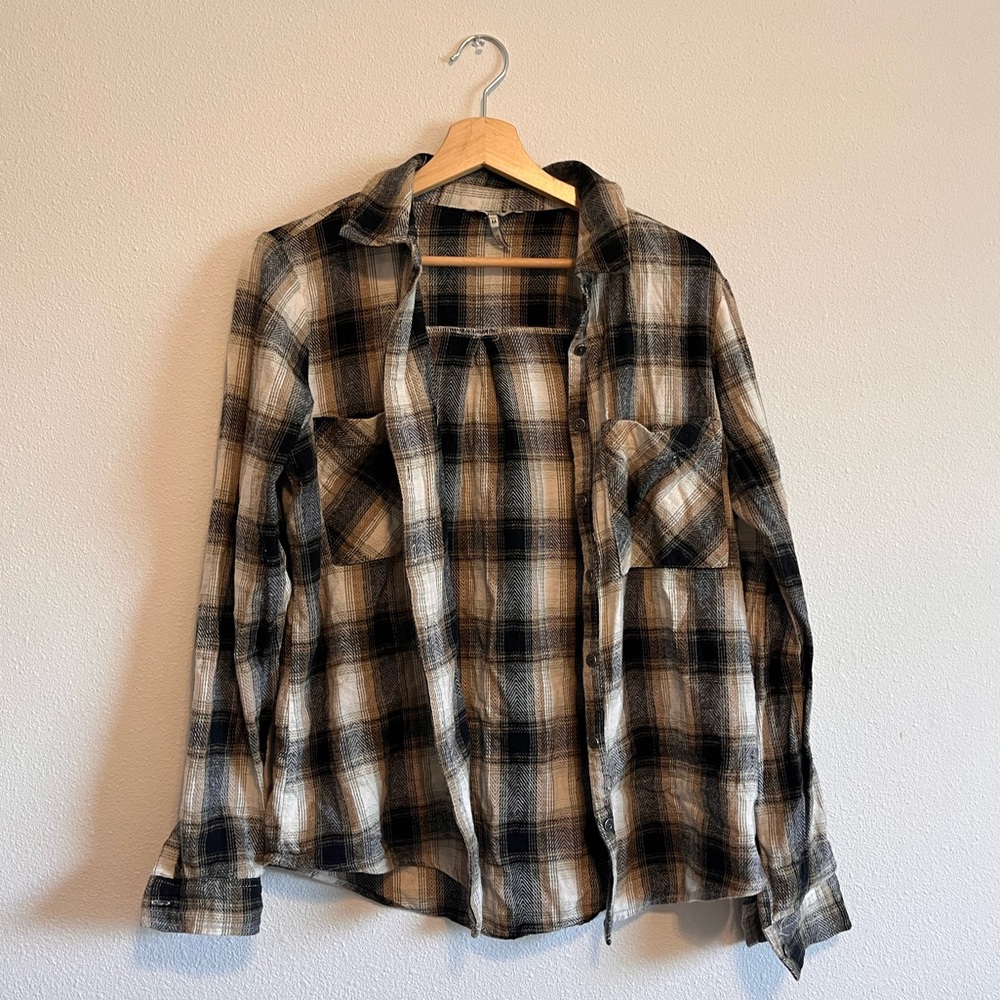 Buckle Plaid Button Down Shirt - Black and Tan
